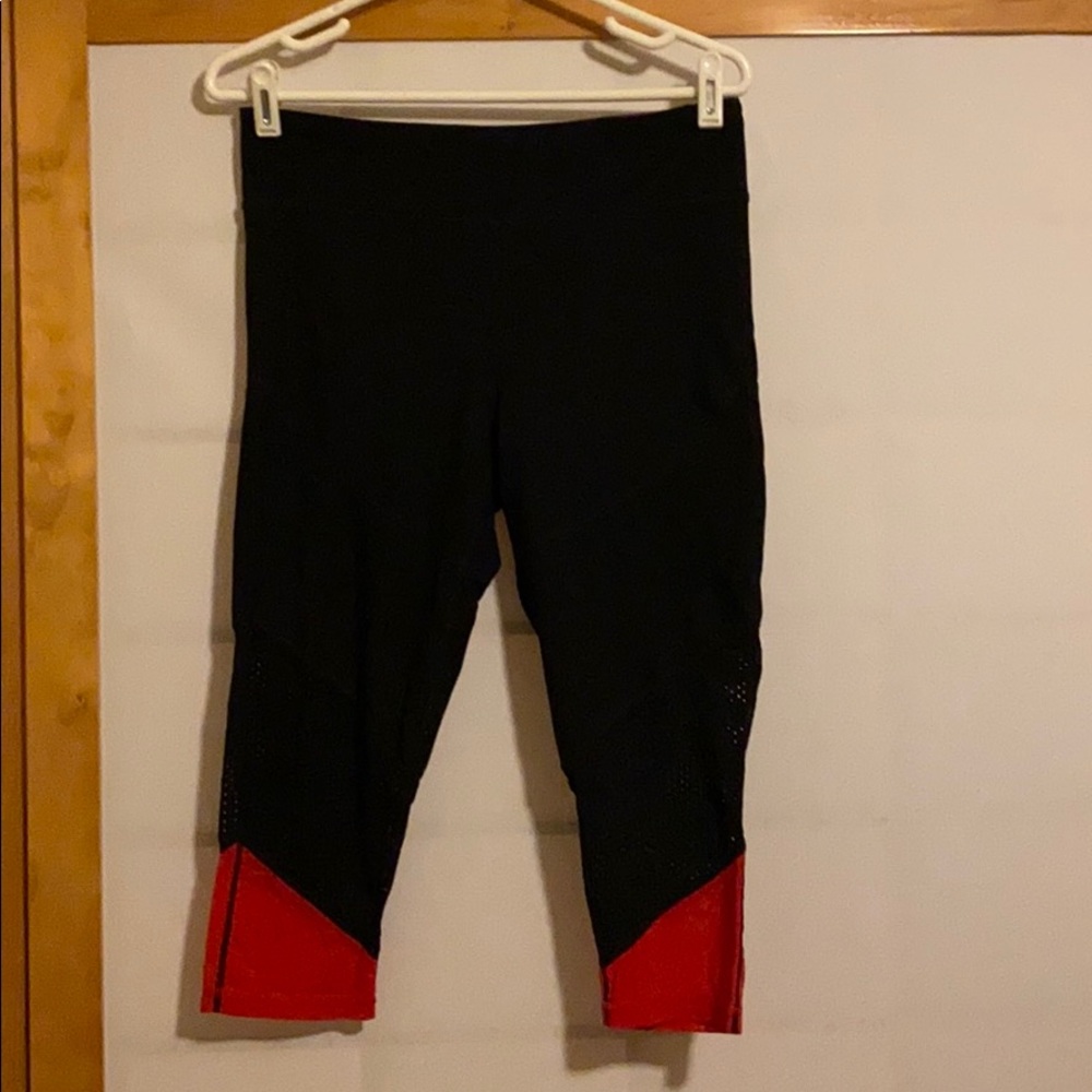 Black workout leggings
